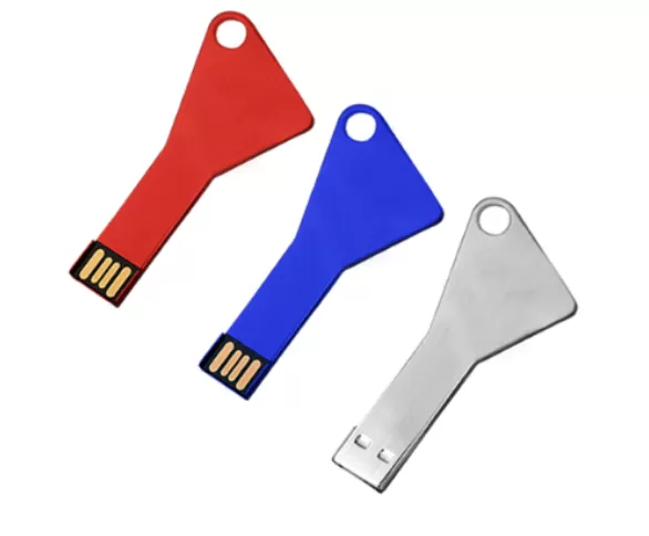 USB LLAVE TRIANGULAR 8GB